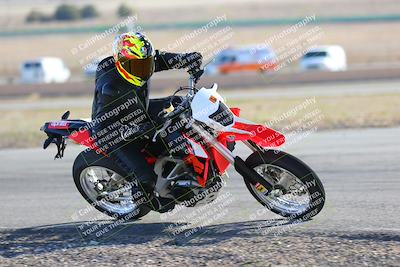 media/Feb-05-2023-Classic Track Day (Sun) [[c35aca4a42]]/Group 2/session 4 turn 4/